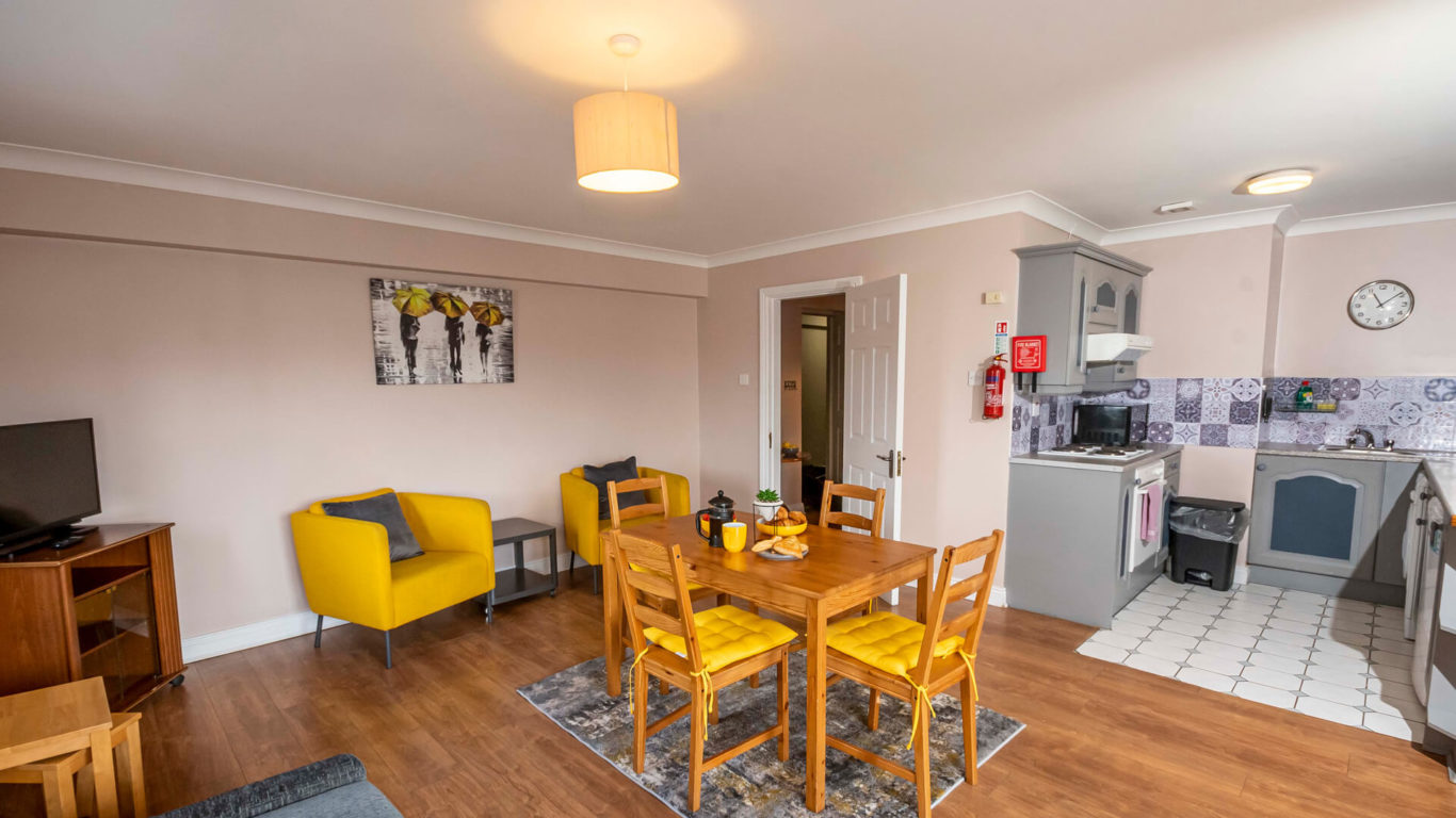 Drury Court Hotel 1 Bed Apt (4 Pax)